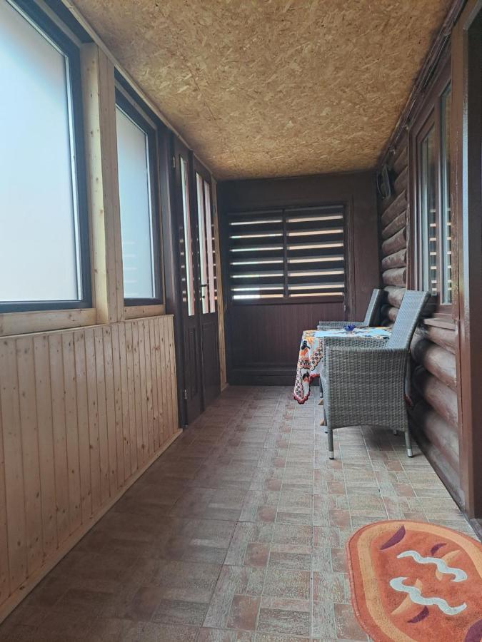Casutele Din Retezat Hotel Nucsoara  Exterior photo